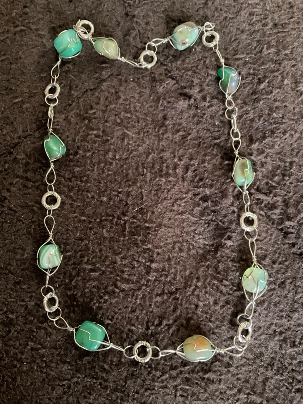Silver Wire-Wrapped Green Agate Bead Necklace - Women's Fashion Jewelry